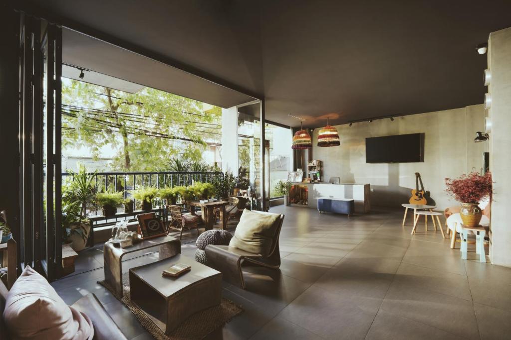 Review La maison des Delices chi tiết từ không gian đến vị trí