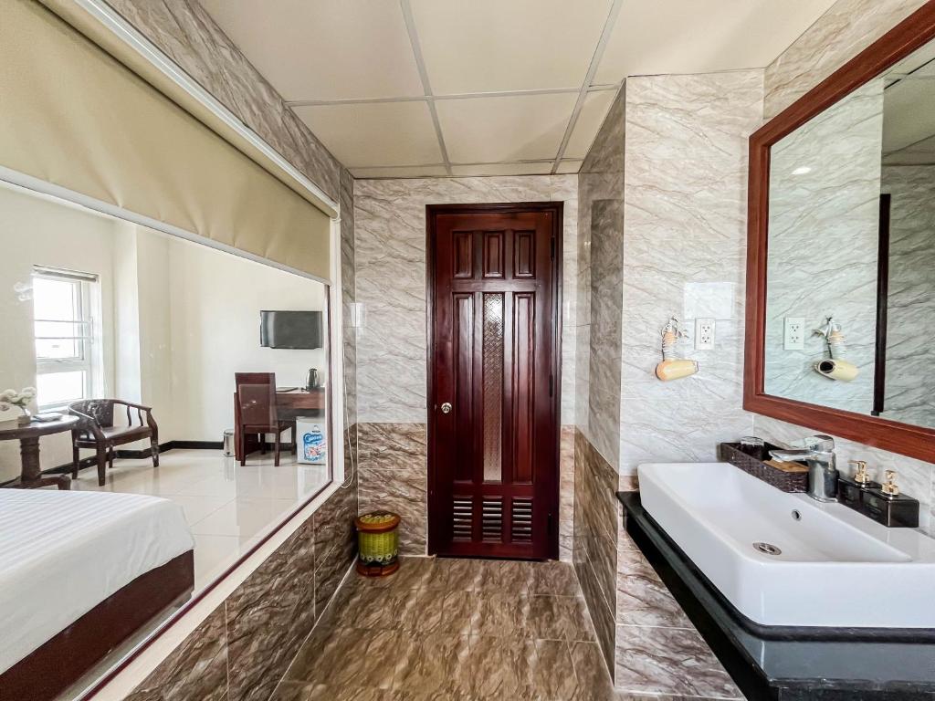 Review Quoc Cuong 2 Hotel Đà Nẵng chi tiết