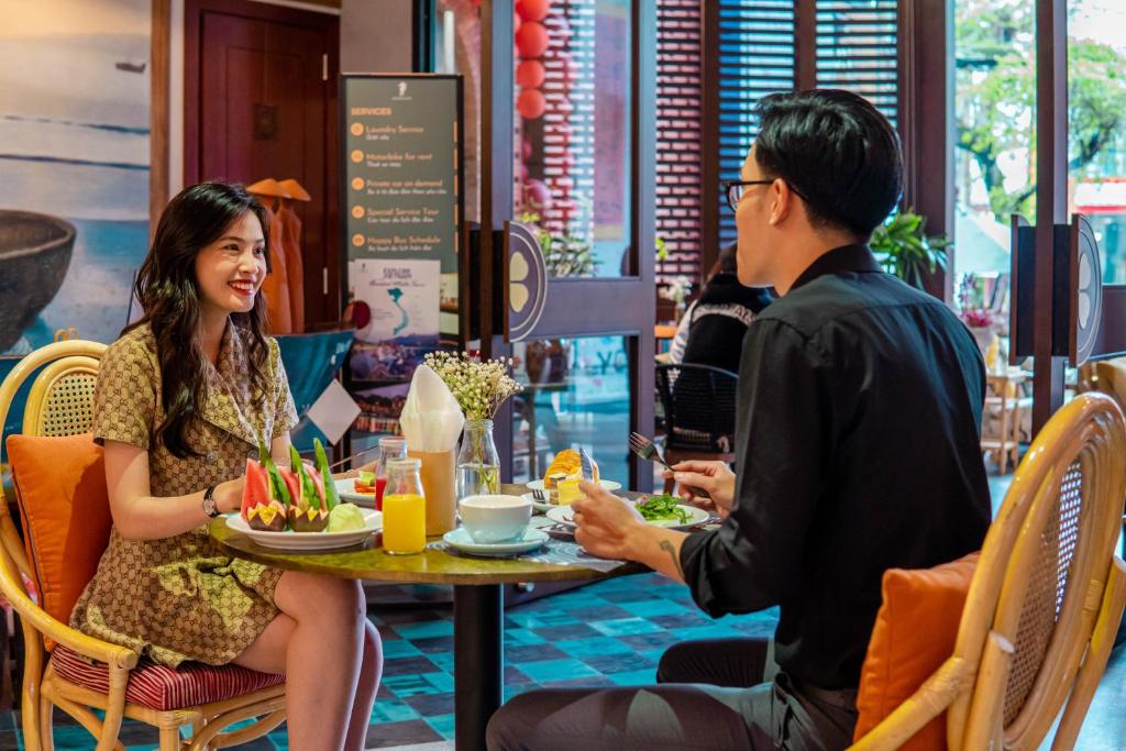 Review Seahorse Tropical Da Nang Hotel by Haviland giữa trung tâm