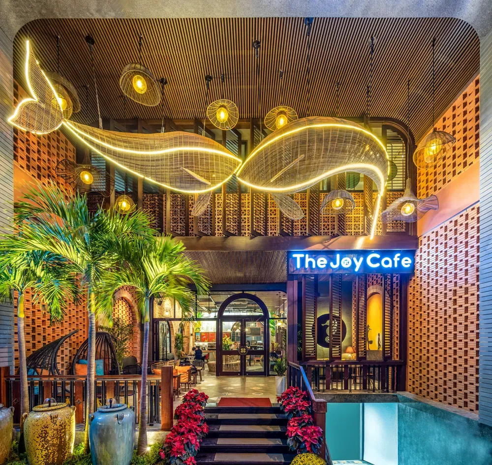 Review Seahorse Tropical Da Nang Hotel by Haviland giữa trung tâm