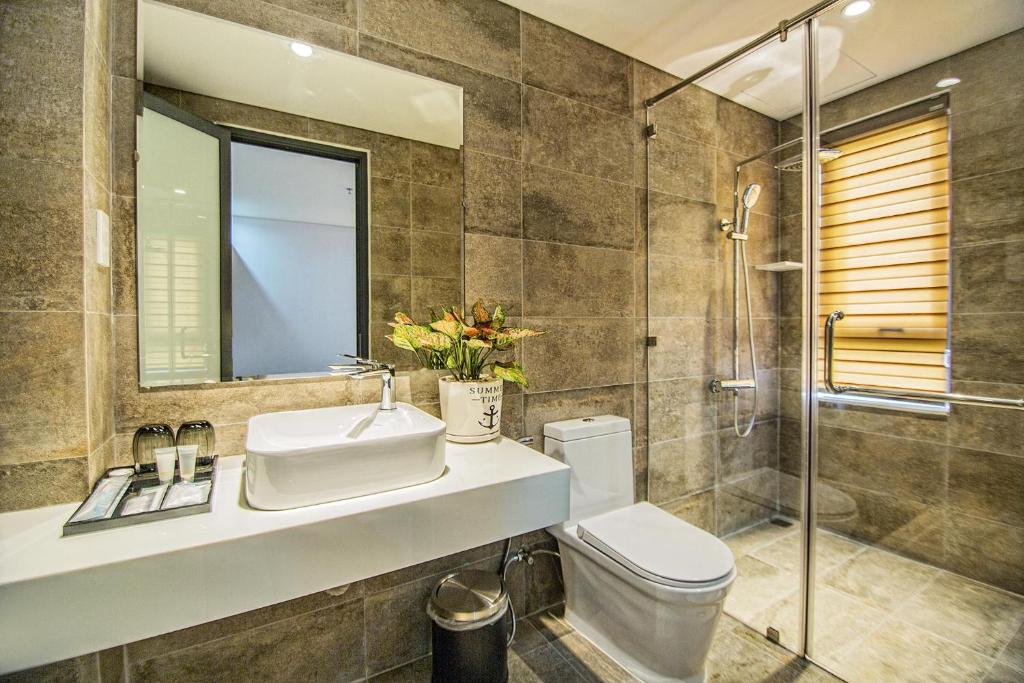Sea Light Hotel khách sạn hiện đại gần biển Mỹ Khê