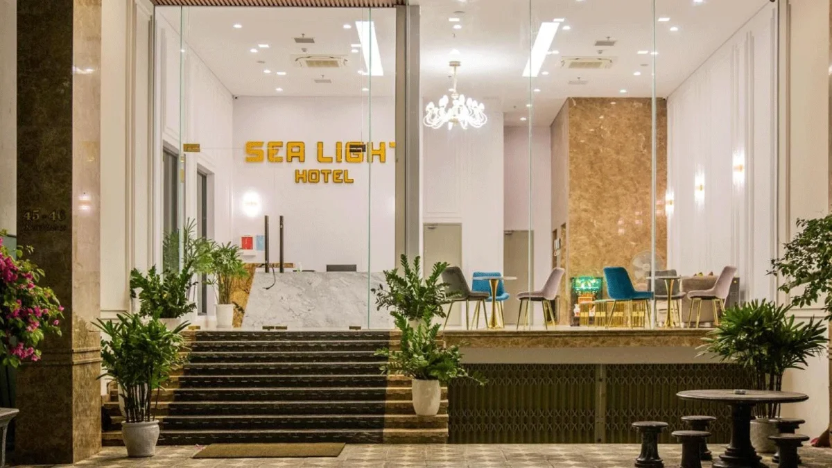 Sea Light Hotel khách sạn hiện đại gần biển Mỹ Khê