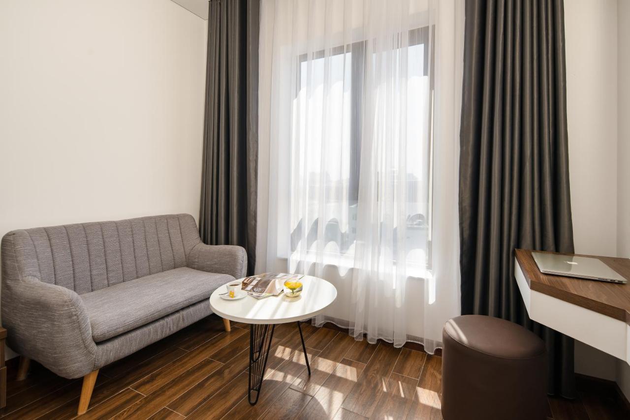 Tan Phuong Nam Hotel & Apartment gần Asia Park Đà Nẵng