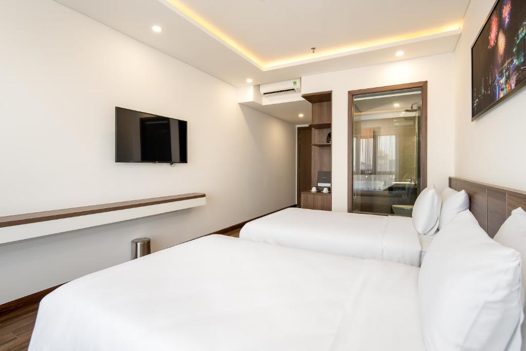 Tan Phuong Nam Hotel & Apartment gần Asia Park Đà Nẵng