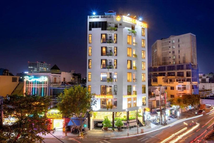 Tarasa Hotel review khách sạn thuận tiện tại trung tâm Đà Nẵng