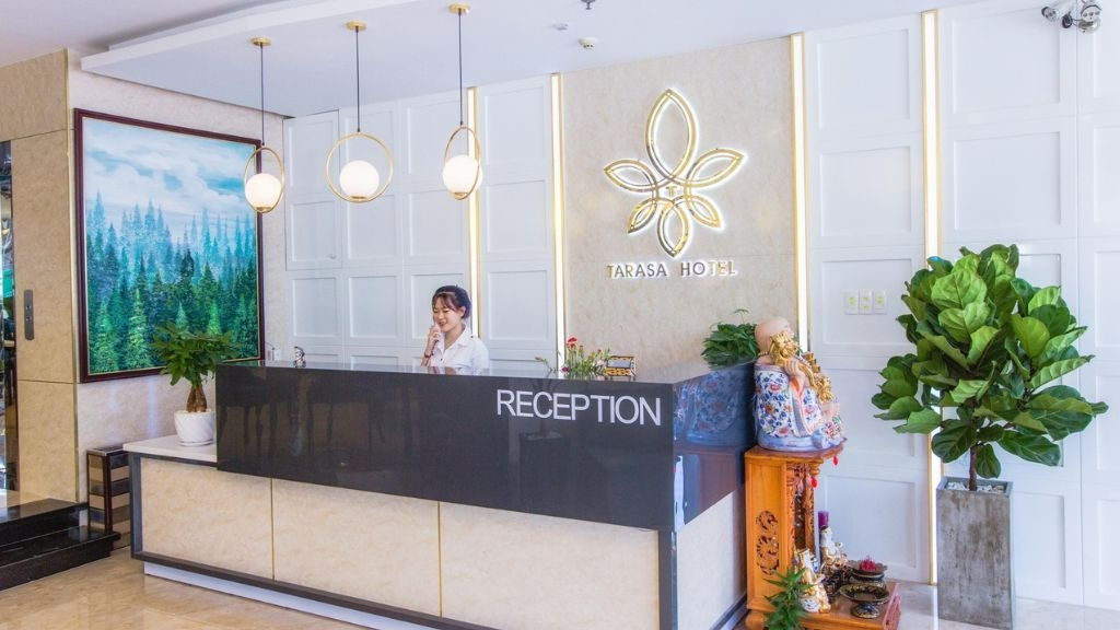 Tarasa Hotel review khách sạn thuận tiện tại trung tâm Đà Nẵng