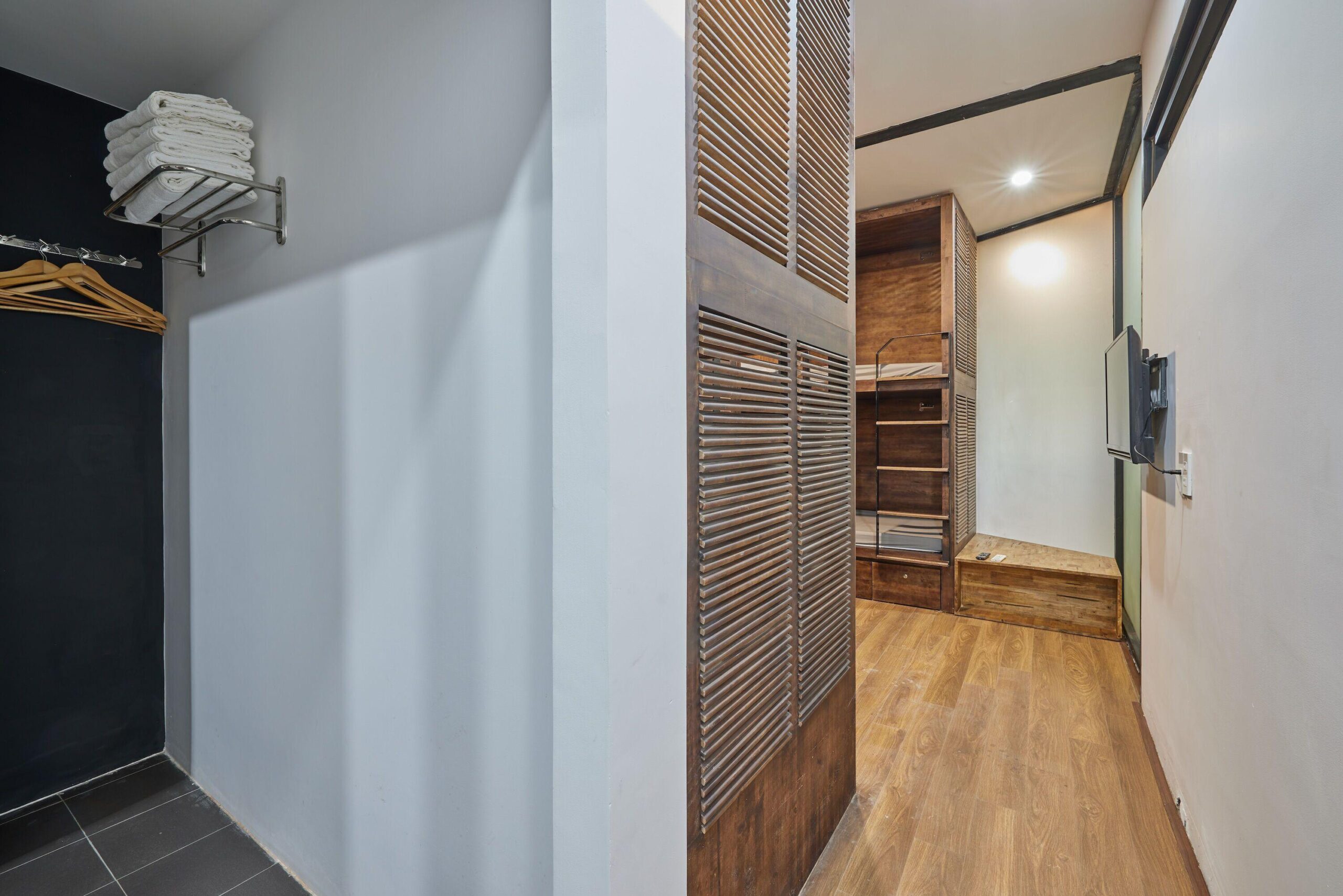 The Garden Capsule Hotel review khách sạn độc đáo bên sông Hàn