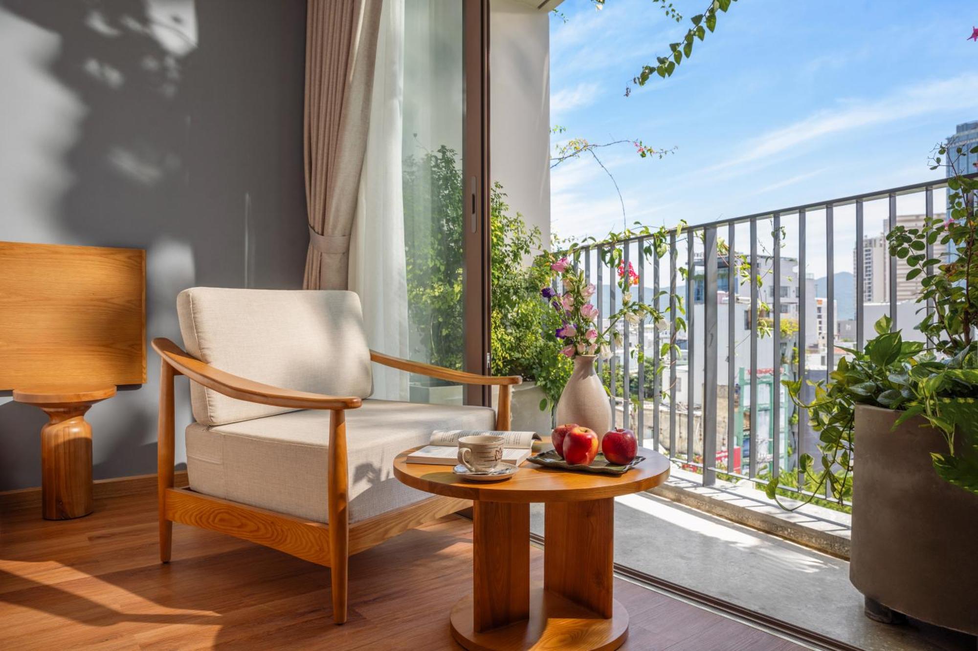 Vernal Hotel & Apartment Da Nang chi tiết từ A đến Z